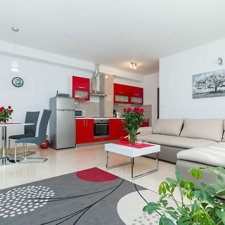 Apartment Jurasin Kaštela Exteriör bild