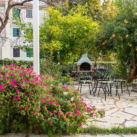 Apartment Jurasin Kaštela Exteriör bild