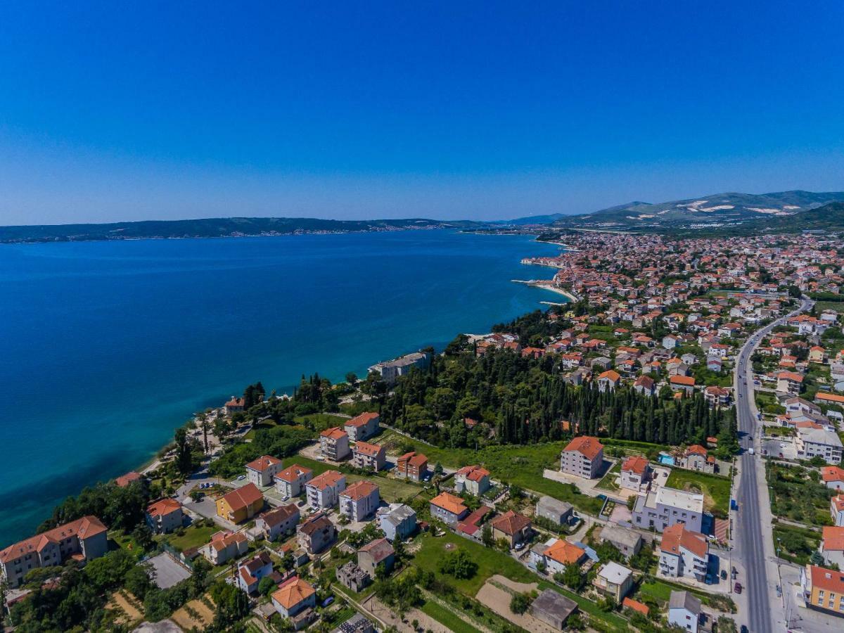 Apartment Jurasin Kaštela Exteriör bild