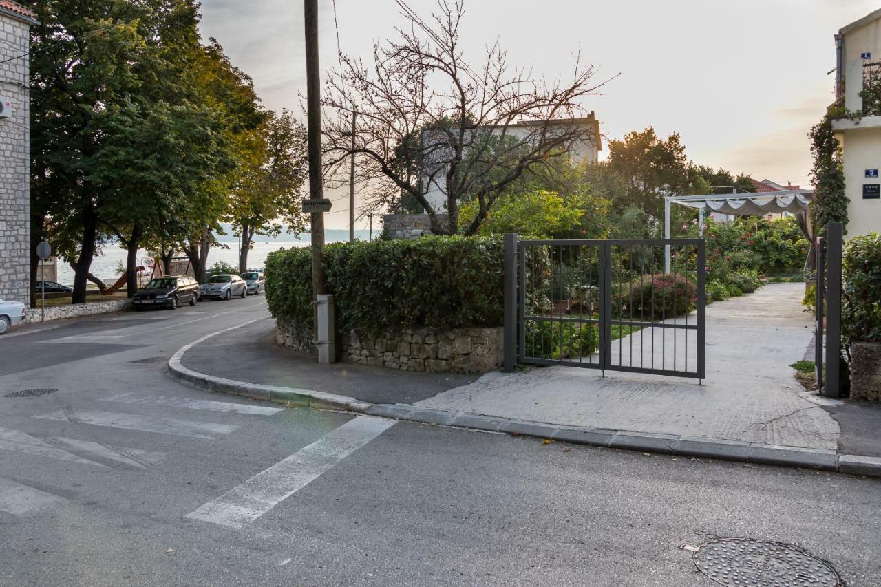 Apartment Jurasin Kaštela Exteriör bild